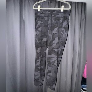 Lululemon align camo joggers